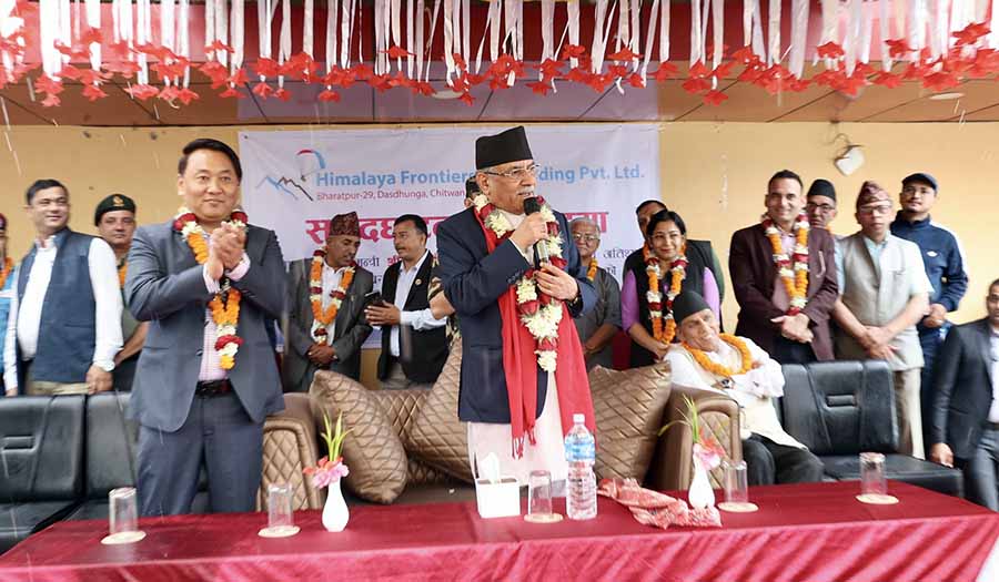 प्याराग्लाइडिङले पर्यटन प्रवद्र्धनमा मद्दत पुग्छ : प्रधानमन्त्री दाहाल