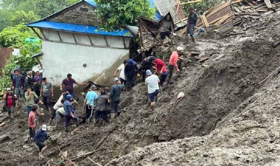 एक महिनामा बाढीपहिरोबाट एक सय एकको मृत्यु