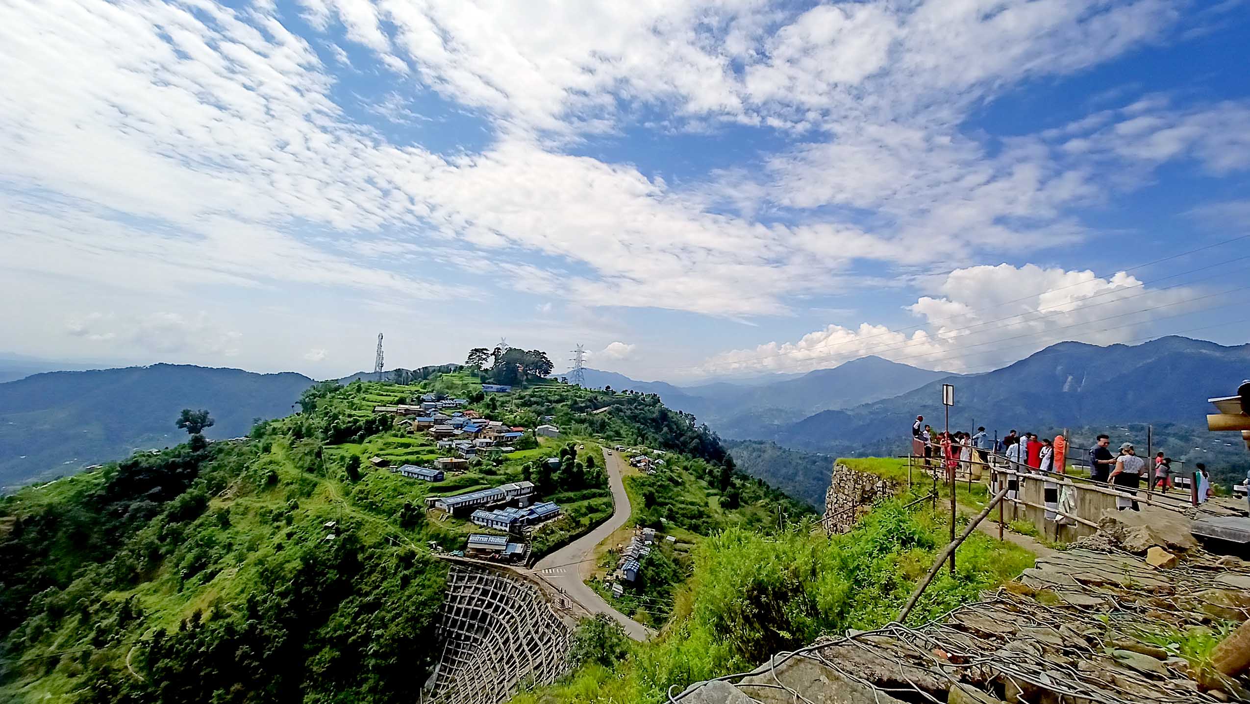 पर्यटक फर्कीफर्की पुग्ने होमस्टे