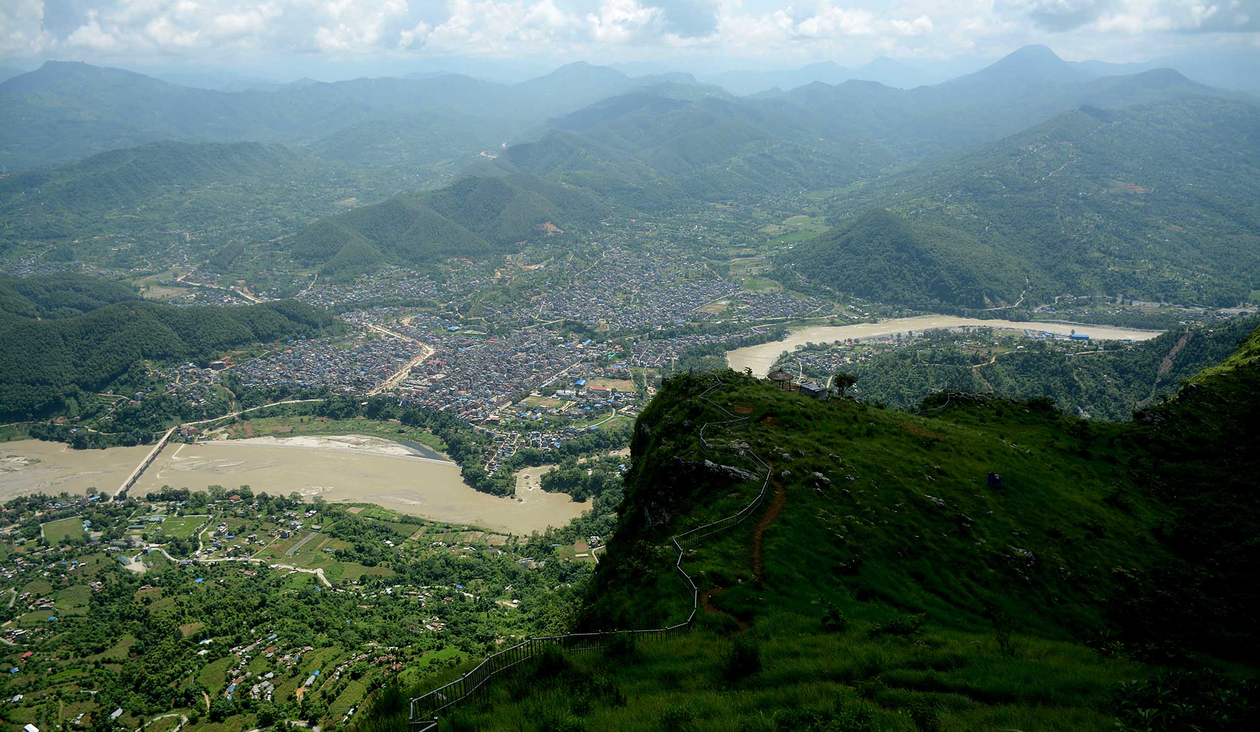 पर्यटकीयस्थल मानुङकोटमा चहलपहल घट्यो
