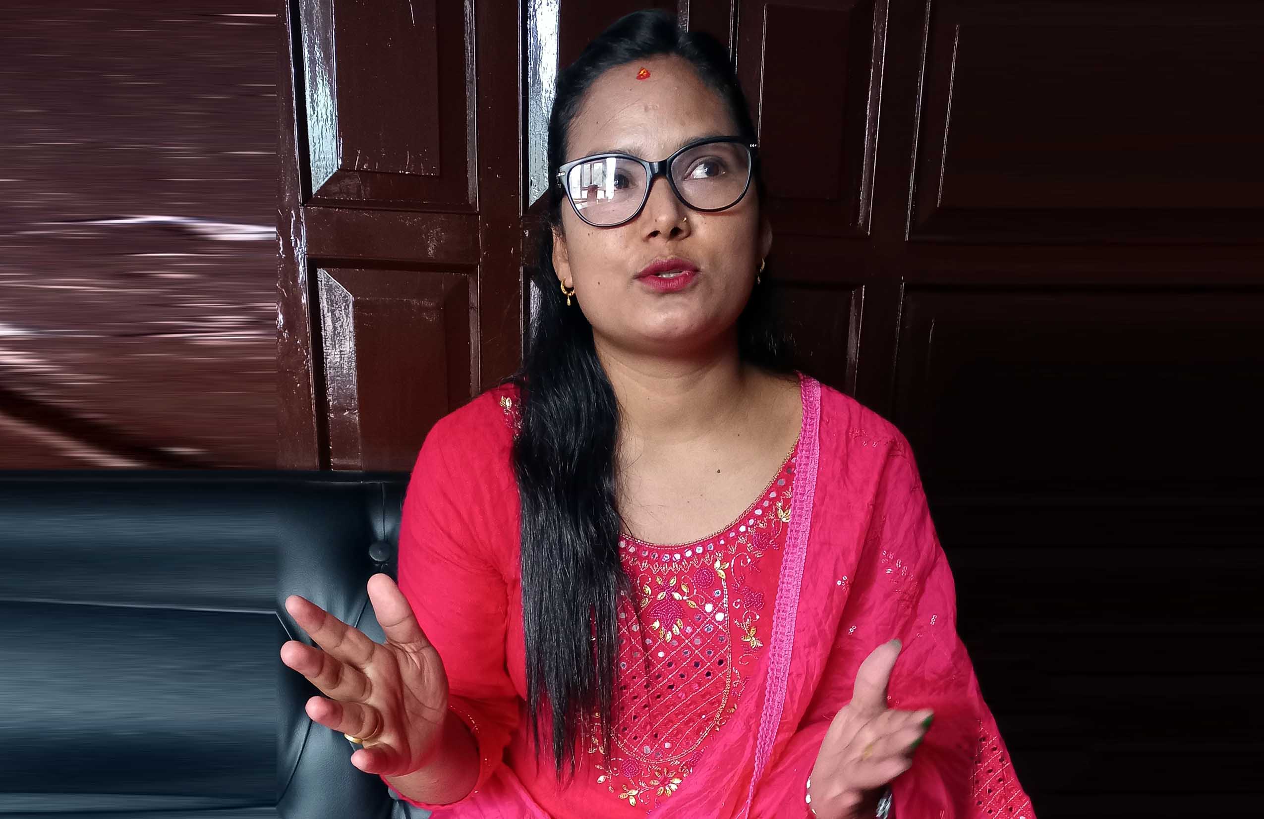 सरकार गठन हुनासाथ ढाल्न लाग्ने कसरतले समृद्धि आउन्न : सांसद नेपाली