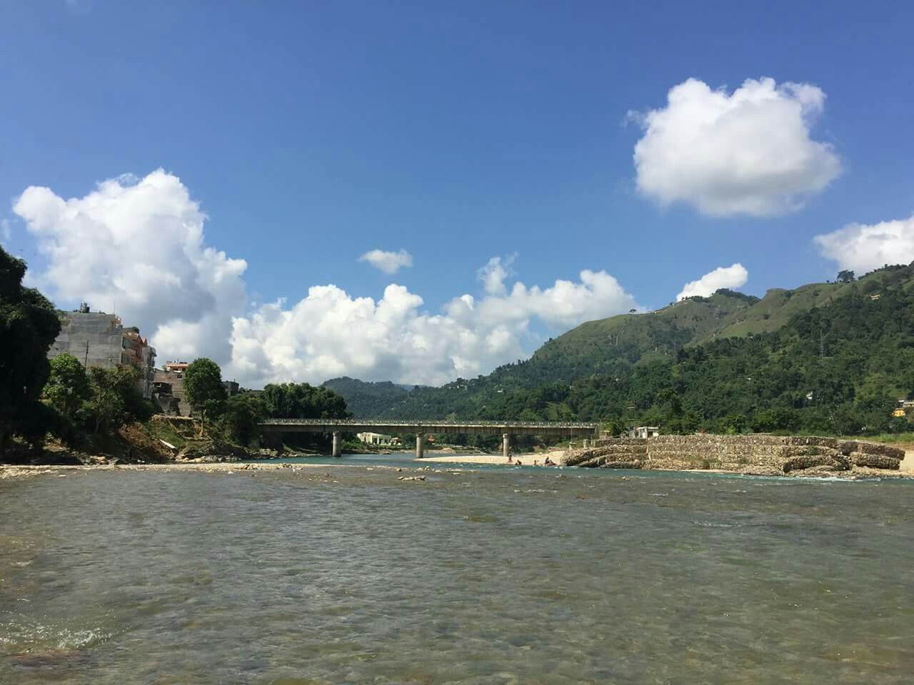 सङ्कटमा आँधीखोलाको अस्तित्व
