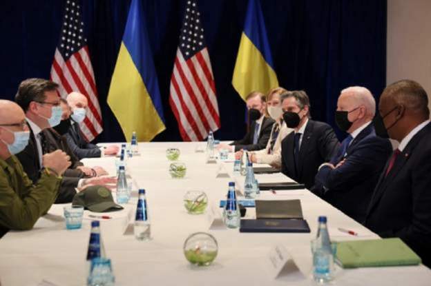 अमेरिकी राष्ट्रपति र युक्रेनीबीच पोल्याण्डमा भेटवार्ता