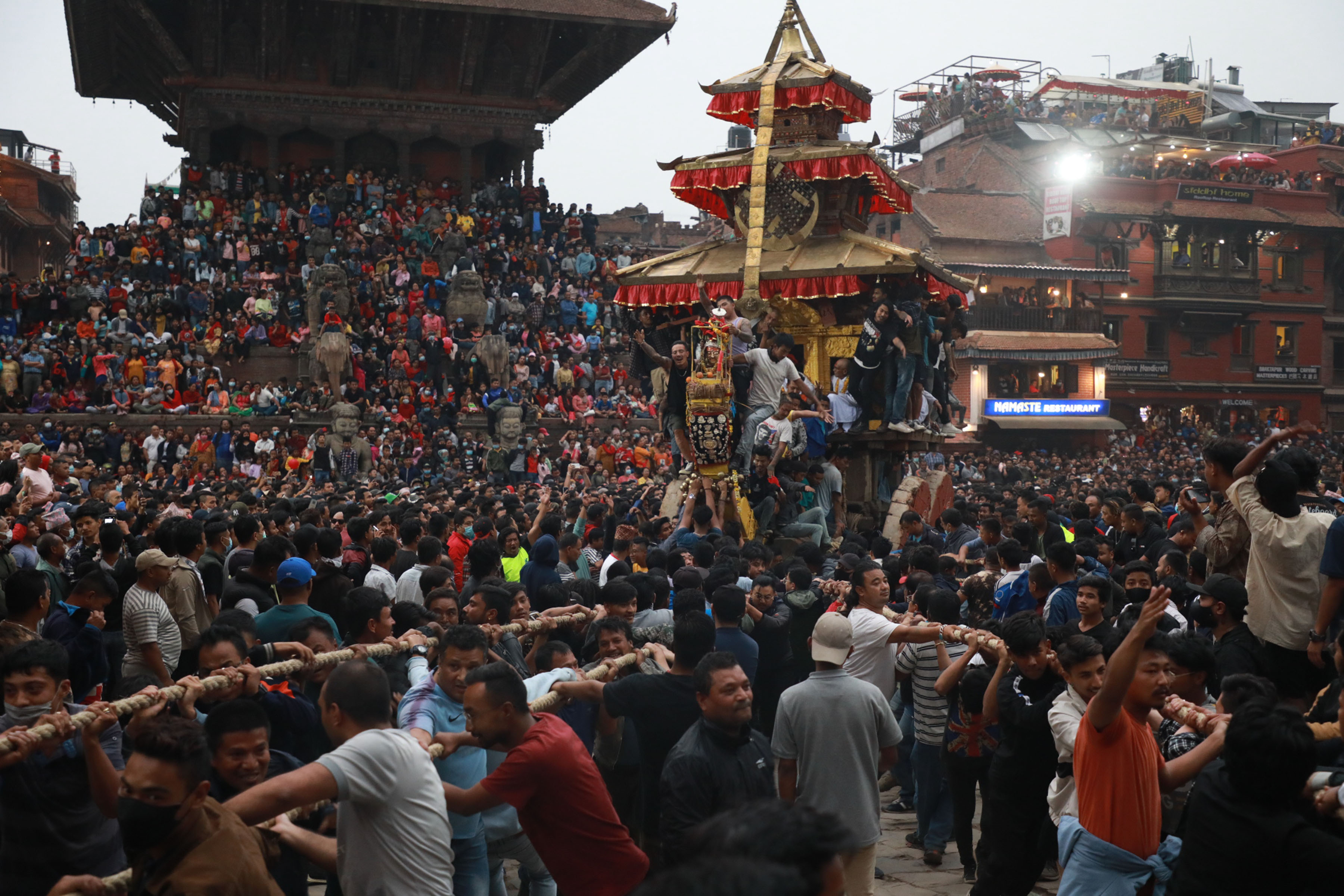 भक्तपुरमा आजदेखि बिस्काः जात्रा