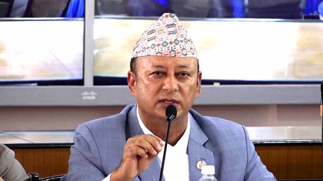 उर्जा उत्पादन क्षेत्रमा बृहत काम गर्न आवश्यक रहेको मन्त्री खड्काको भनाई