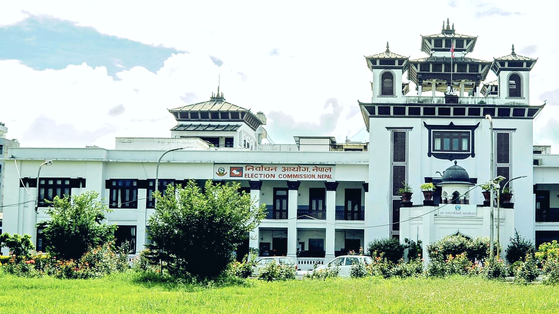 प्रत्यक्ष र समानुपातिकतर्फको १० लाख नमूना मतपत्र छपाइ सकियो : निर्वाचन आयोग