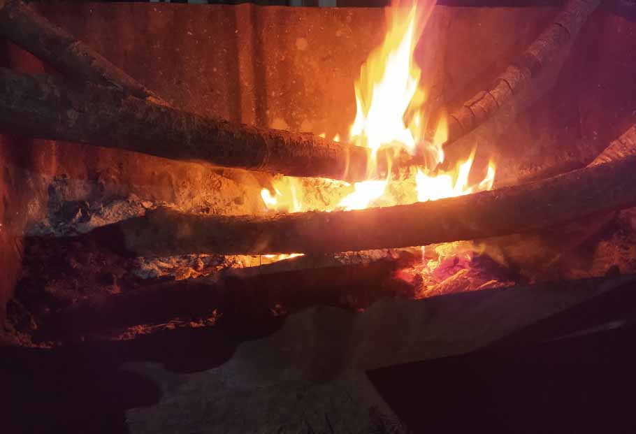 आगो तापेरै रात कटाउँछन् चेपाङ समुदाय