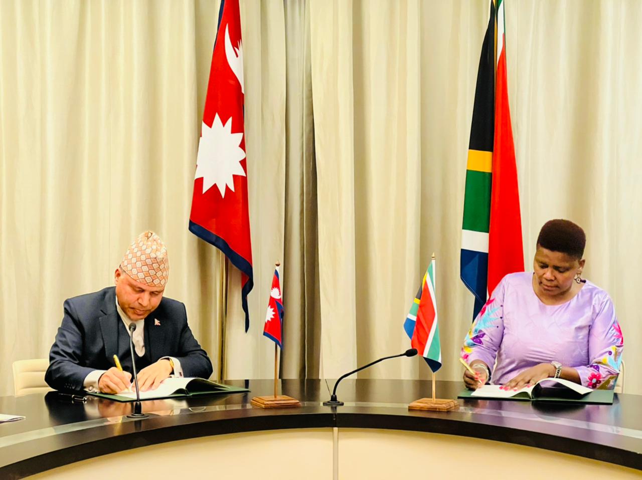 नेपाल–दक्षिण अफ्रिकाबीच सहयोग अभिवृद्धि गर्ने समझदारीमा हस्ताक्षर