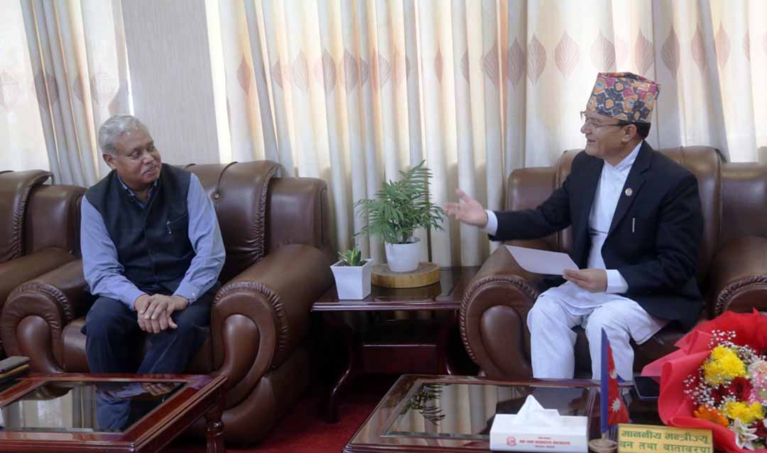 वनमन्त्री शाहीसँग भारतीय राजदूतको शिष्टाचार भेट