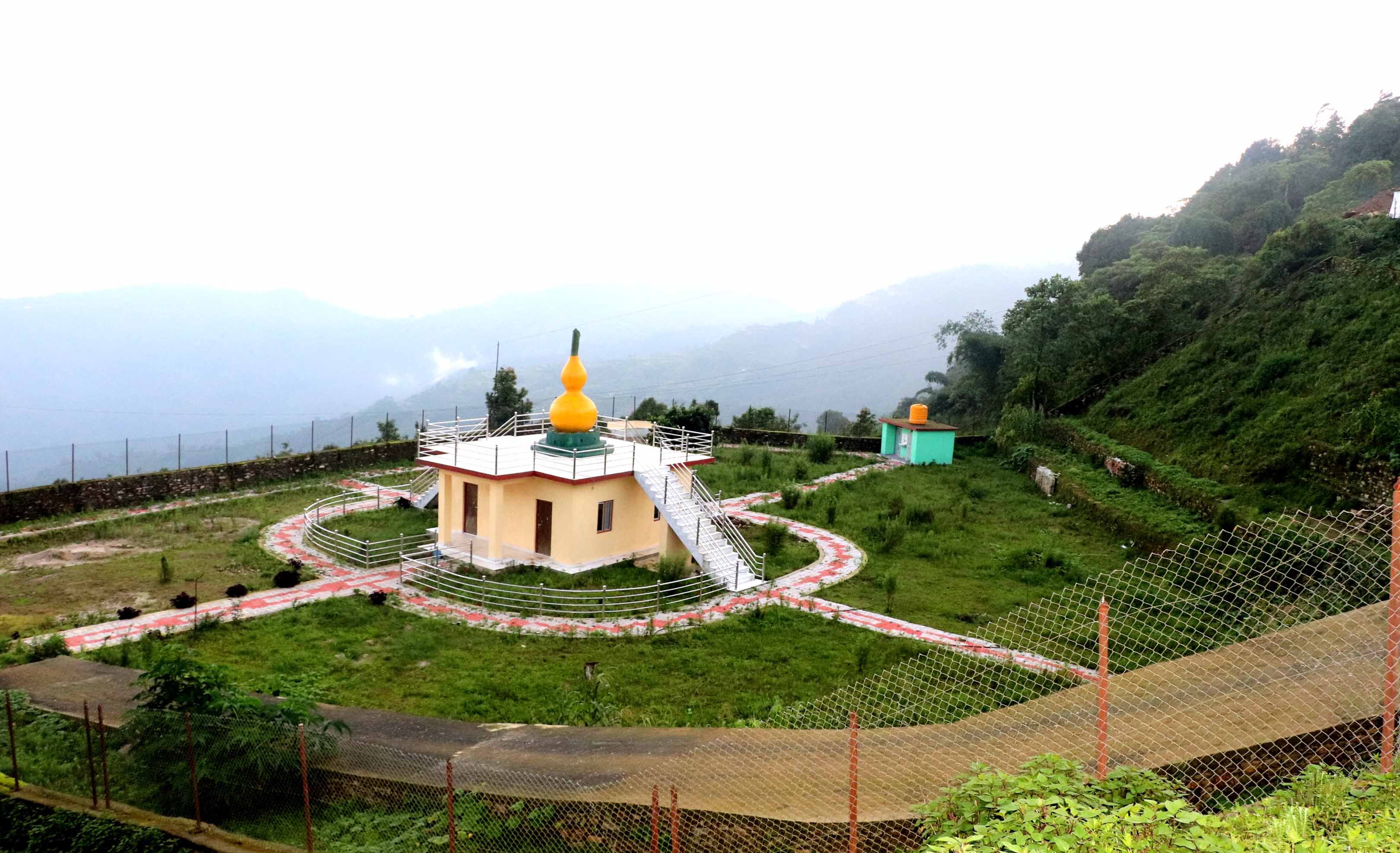 हतुवागढीमा दिमालुङ स्मारक उद्यान