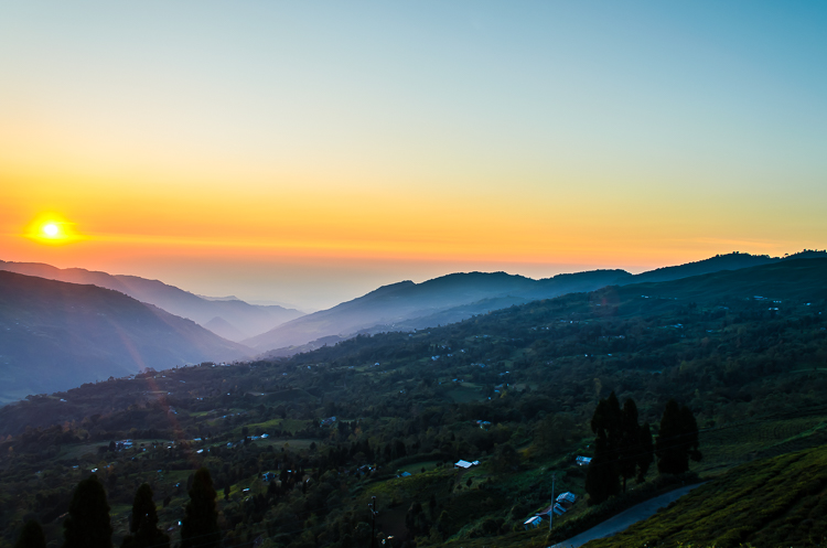 कसले हाल्यो सूर्य र ध्यान विरुध्द मुद्दा ?