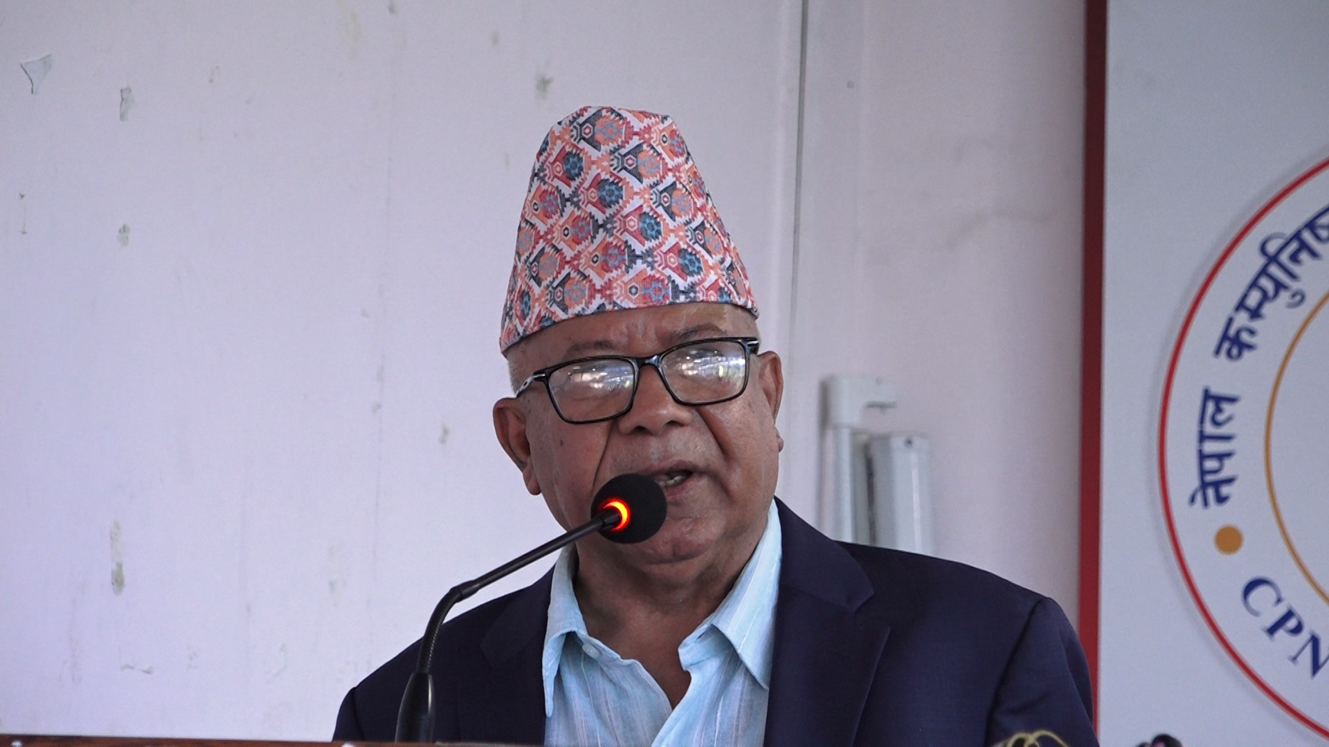 सानो मेहेनत र प्रयासले नेपालमा गणतन्त्र आएको होइन : माधव नेपाल