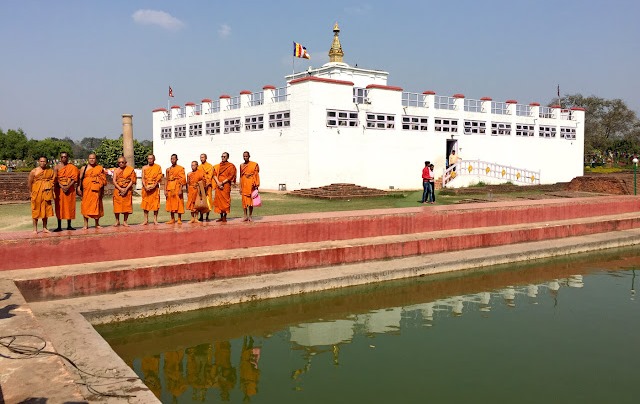 विचारले व्यक्तित्वलाई कसरी प्रभावित पार्छ ?