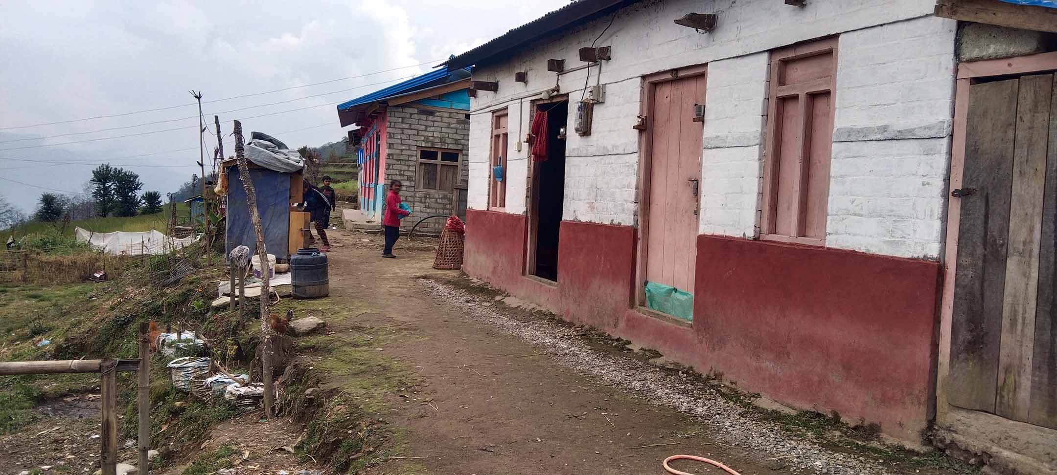 नमूना बस्तीमा समस्या नै समस्या