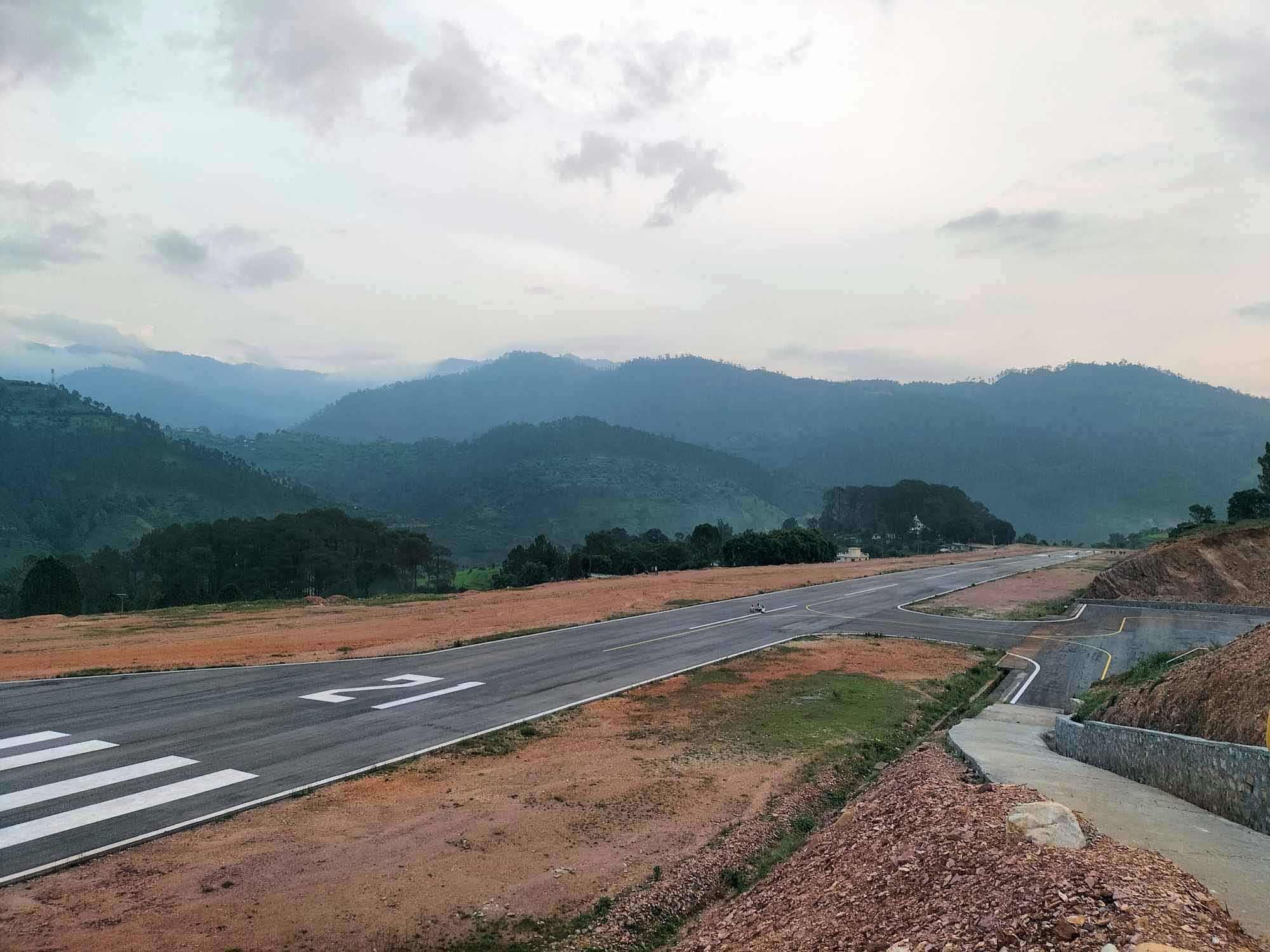 जहाज नआउँदा धावनमार्ग टिकटक बनाउने थलो