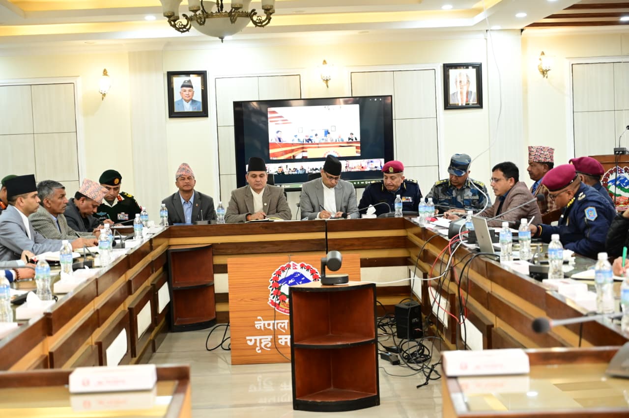 निर्धक्क भएर मतदान प्रक्रियामा भाग लिन मतदातालाई गृहमन्त्री अर्यालको आव्हान