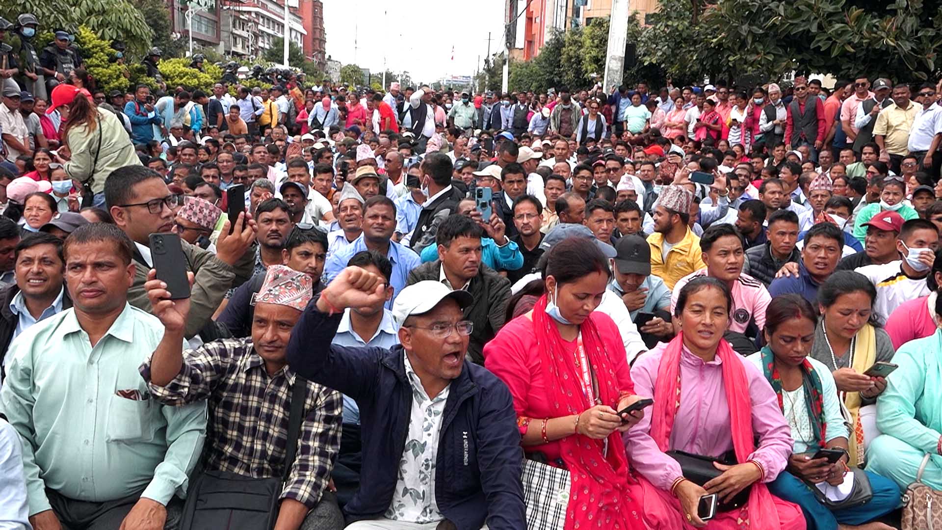 सहमतिमा आफूहरूलाई नसमेटिएको भन्दै राहतका शिक्षकहरूको आन्दोलन जारी