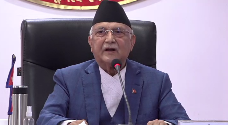 एमाले बागमती प्रदेश वडाध्यक्षहरूको भेला प्रधानमन्त्रीले उद्घाटन गर्दै