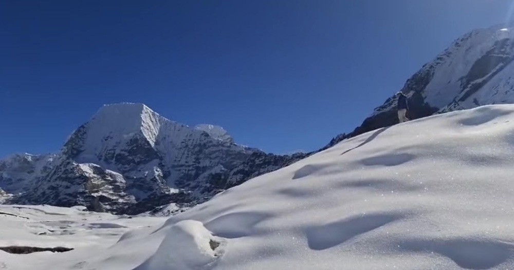 हिमपहिरोमा हराइरहेका ४ जनाको उद्धार, तिनजनाको मृत्यु, बेपत्ताहरुको खोजीकार्य जारी