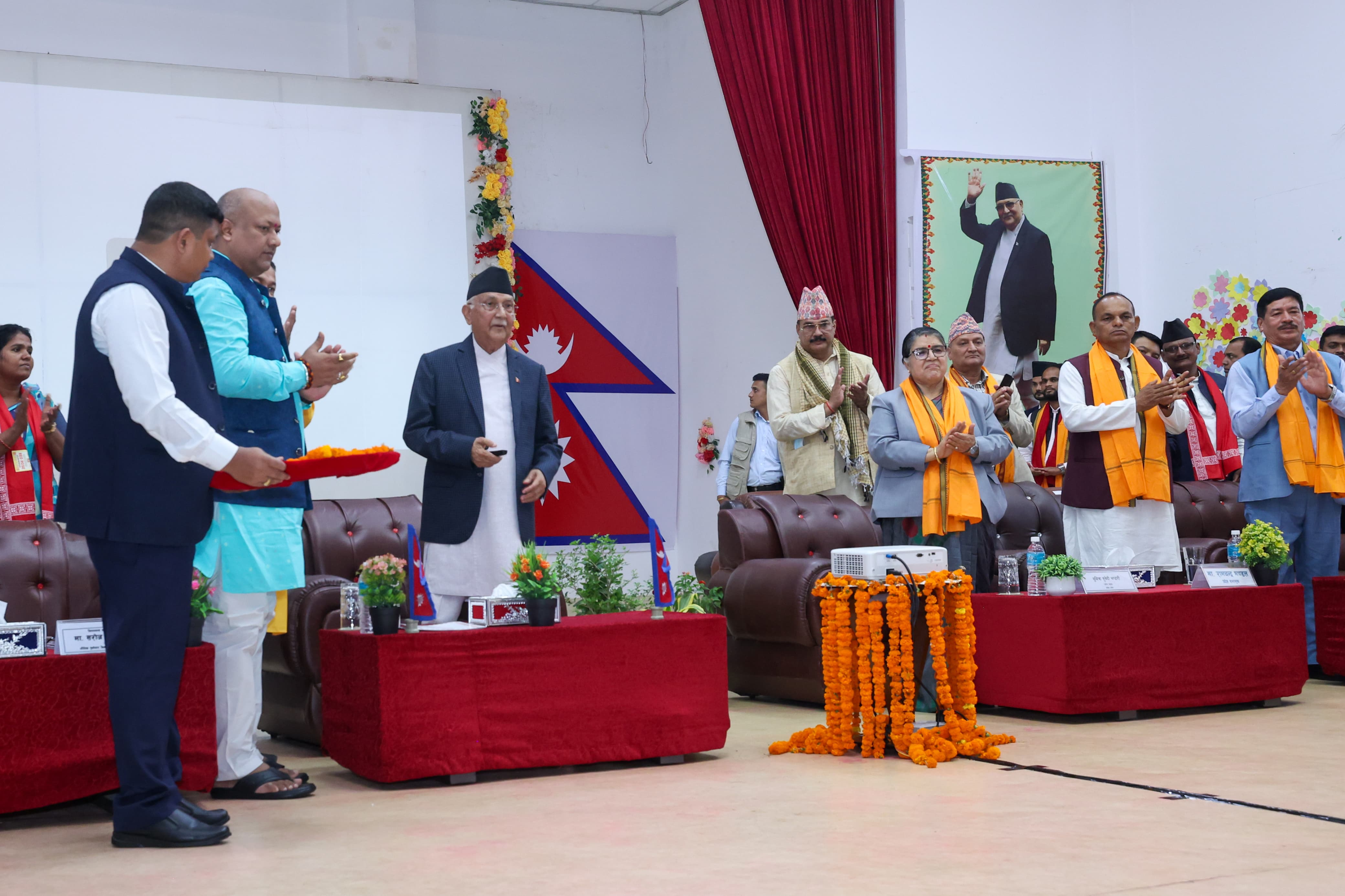 प्रधानमन्त्री मधेश प्रदेशमा : ६४ सडकको एकैसाथ शिलान्यास