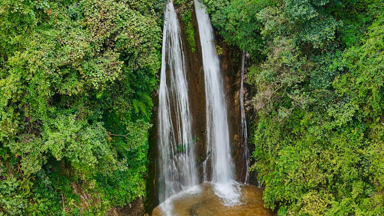 निकै सुन्दर धादिङस्थित तीन छाँगे झरना (तस्बिरहरु)