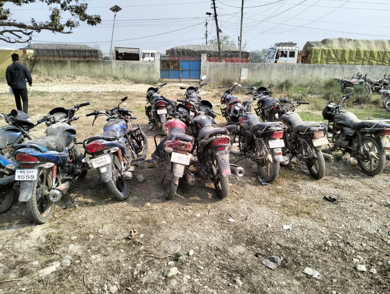 १२ वटा मोटरसाइकल भन्सारमा बुझाइयो