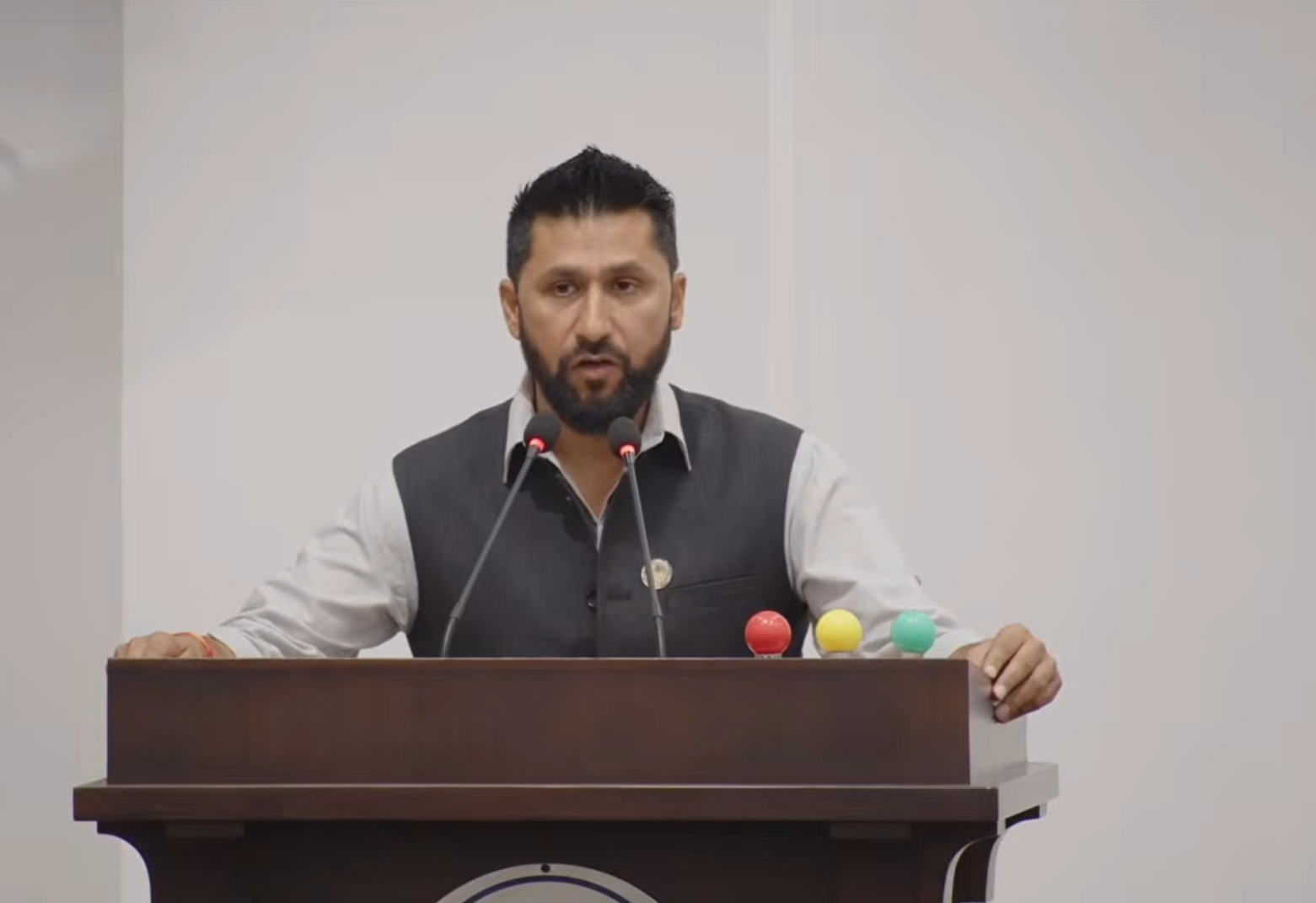 जनताले दिएको म्यान्डेट सिंहदरबार चलाउन होइन, बदल्न हो : रवि लामिछाने