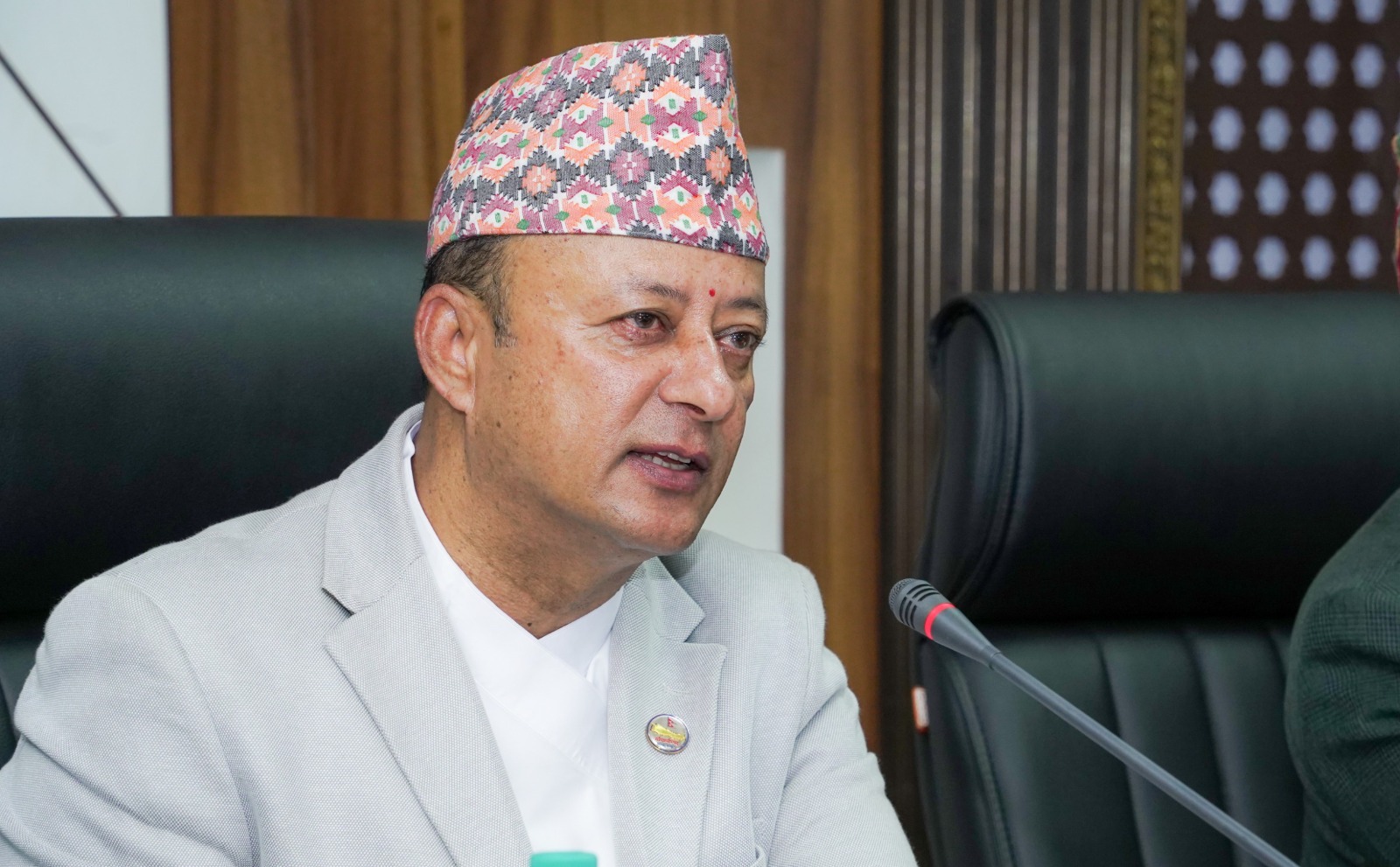 नो लाइट शाखाको निरीक्षण पछि मन्त्री खड्काले भने,‘लोडसेडिङ हुँदैन, हुन दिइँदैन’