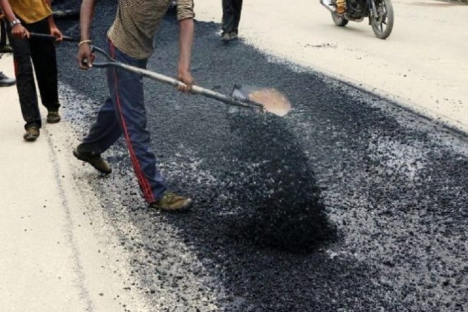 गाउँमा ‘पक्की सडक र पूर्वाधार’, शहरमा ‘रोजगारी र उद्योग’