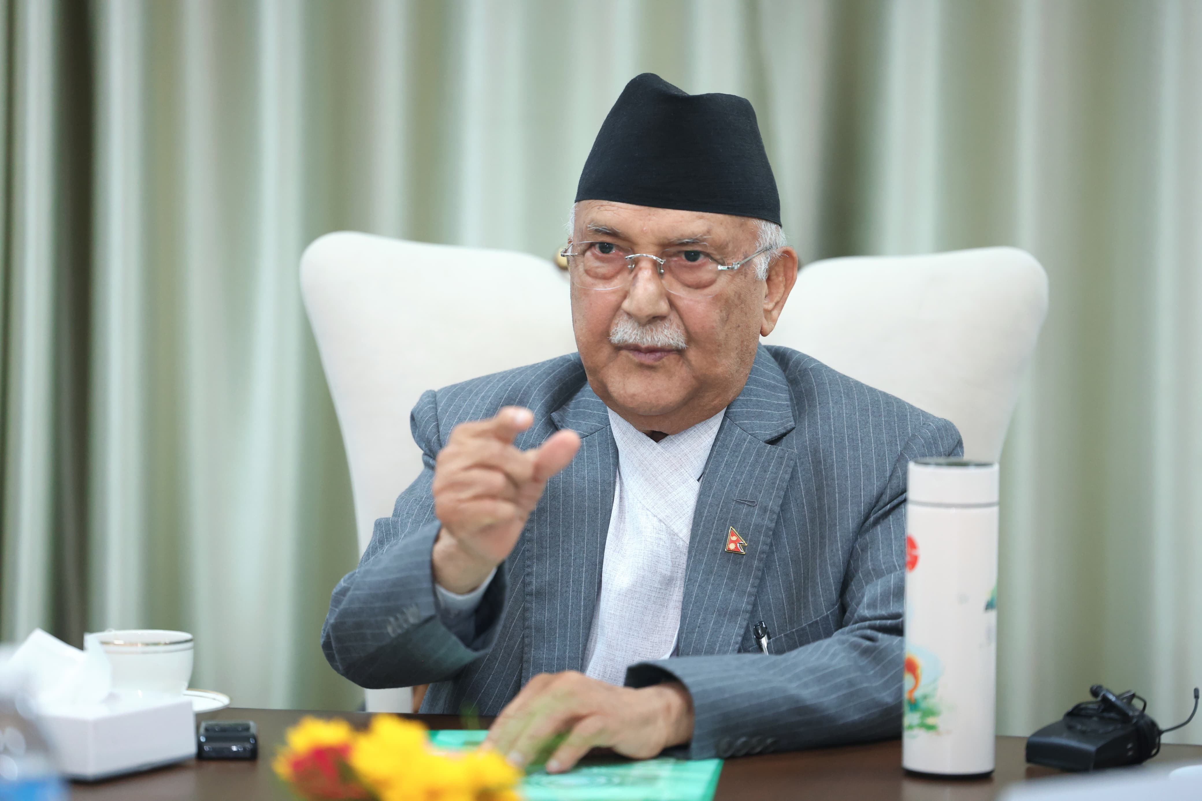 गभर्नर नियुक्त गर्न प्रधानमन्त्रीले किन झुक्याए  संसद ?
