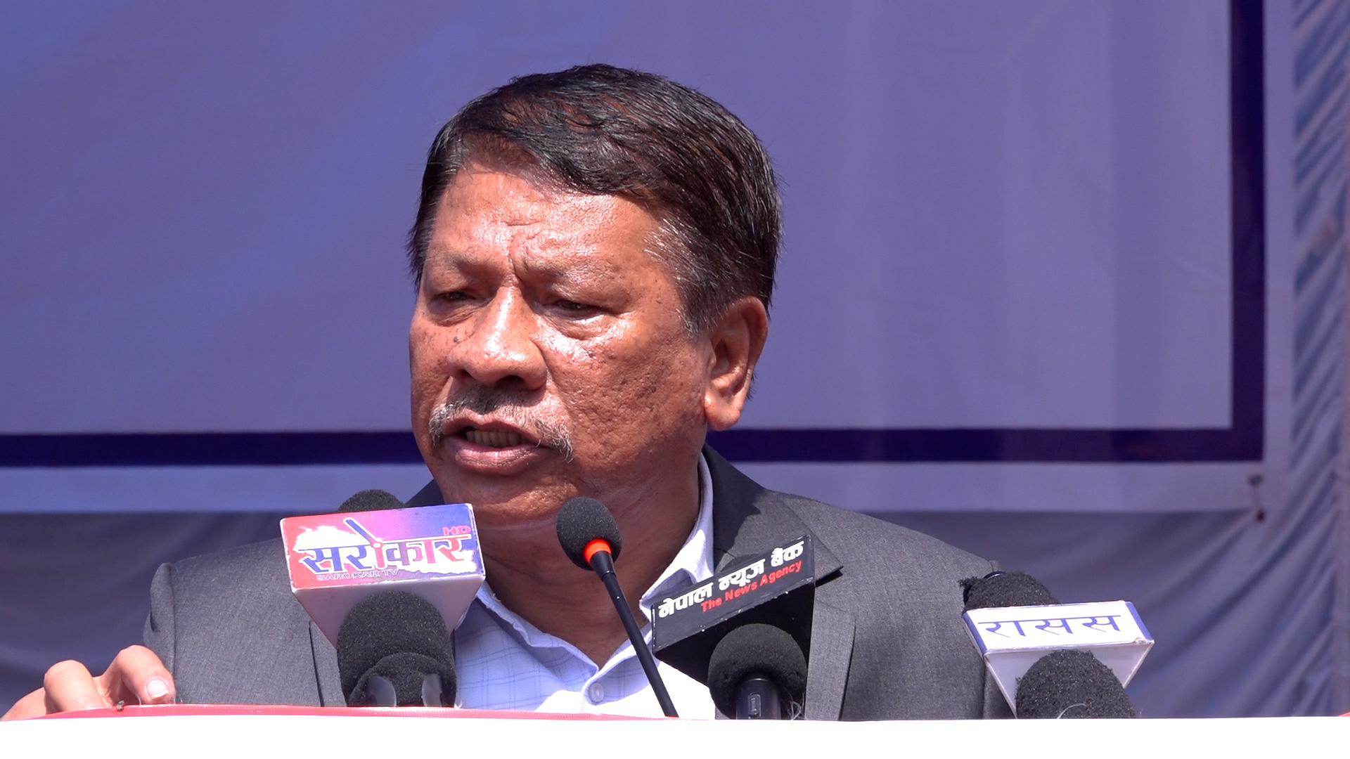 संविधान कसैको दया मायाले प्राप्त भएको होइन : मन्त्री सिंह