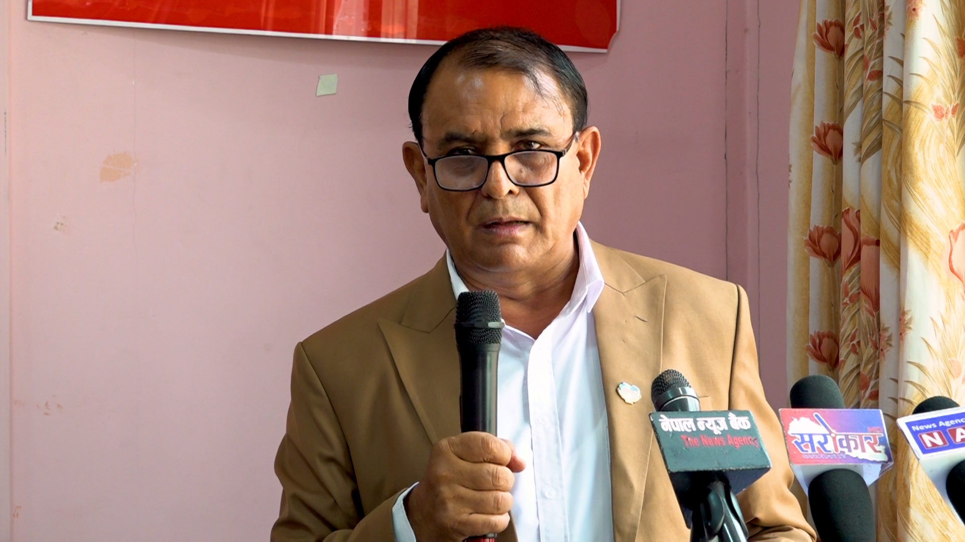 अवैधानिक गतिविधिलाई प्रोत्साहन सरकारले नै गरिरहेको छ : अध्यक्ष खनाल
