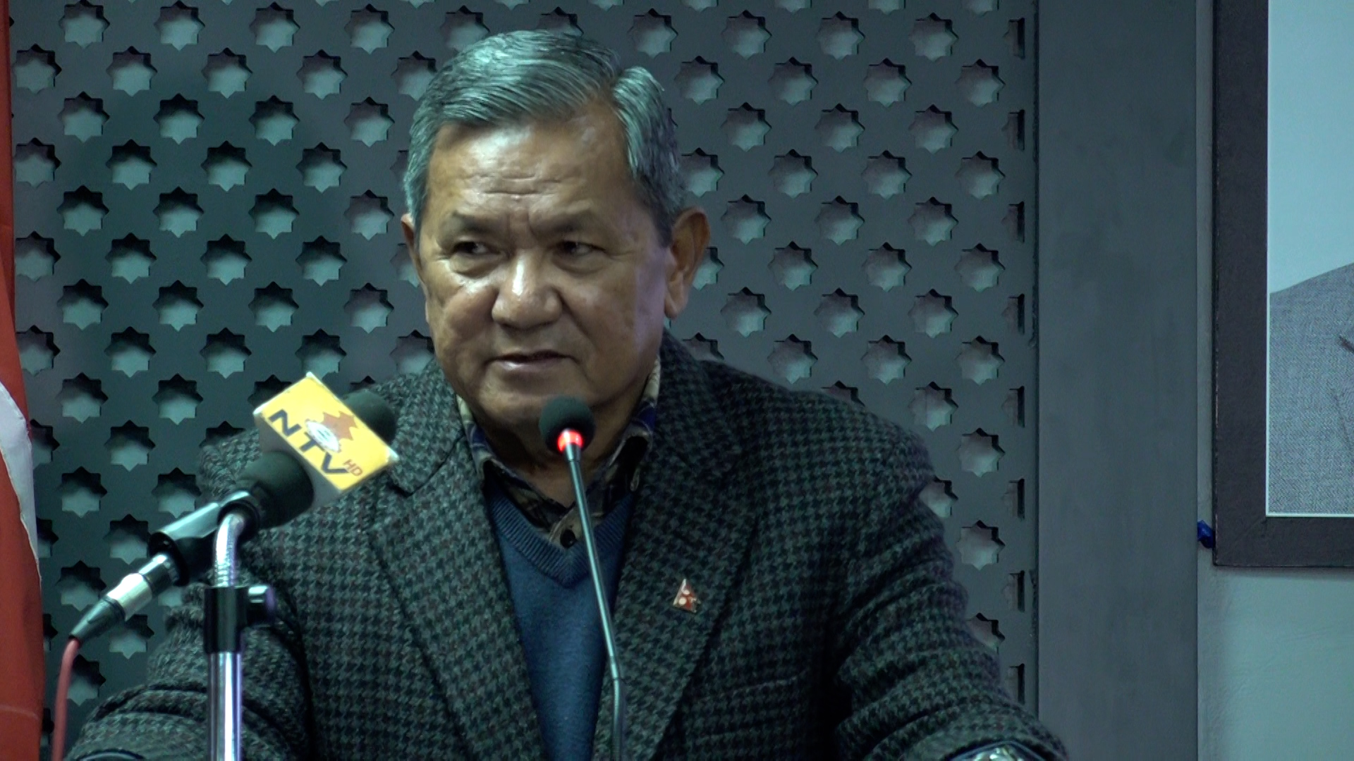 पूर्वराजा ज्ञानेन्द्रले आफ्नो हैसियत बिर्से : मन्त्री गुरुङ