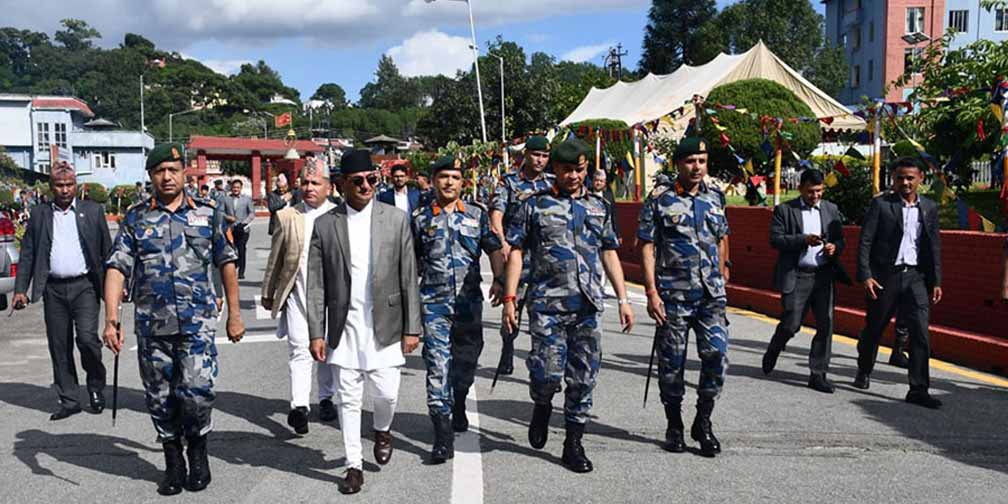 सौर्य एयरलाइन्सको जहाज दुर्घटना : गृहमन्त्री विमानस्थलमा