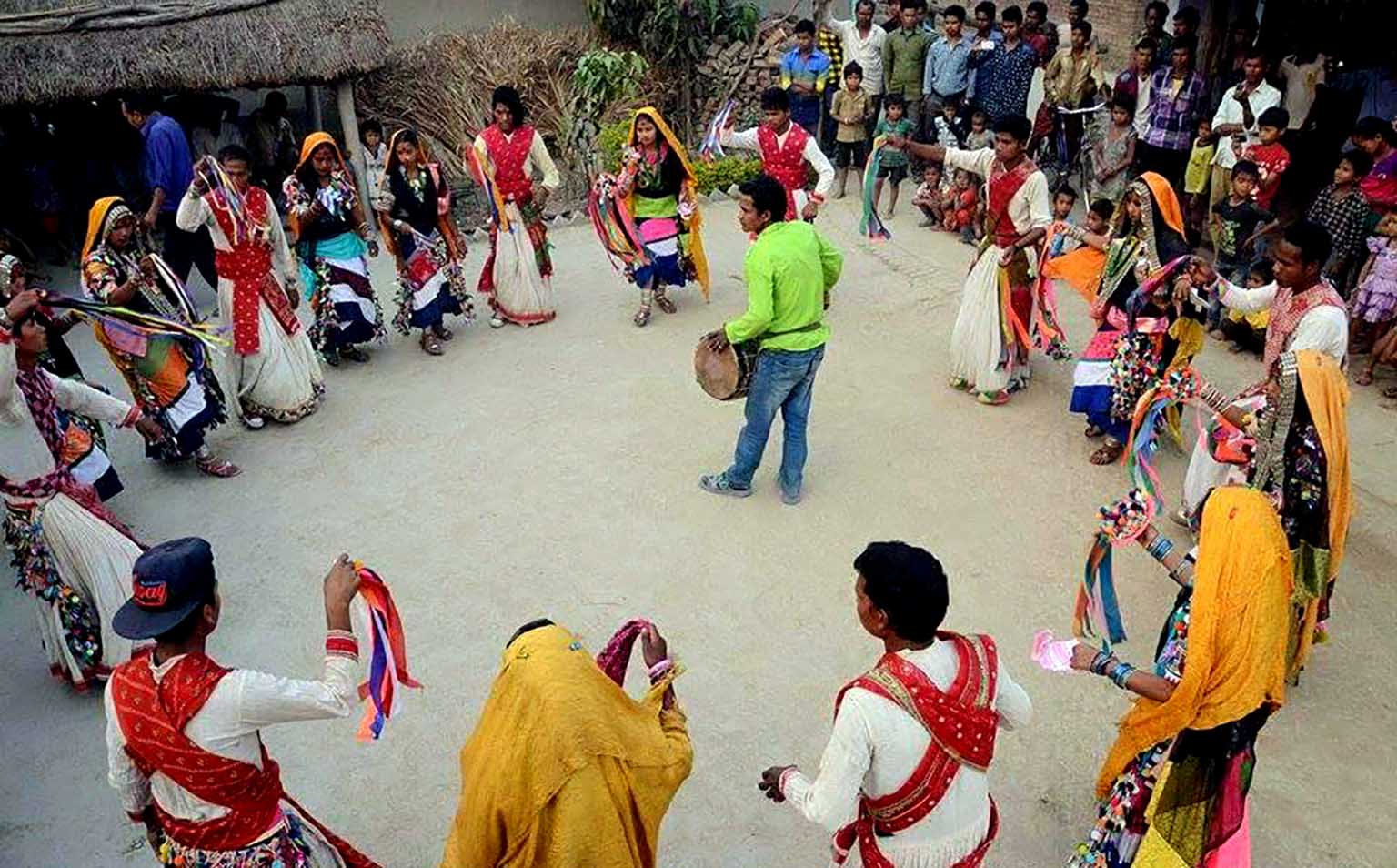 रानाथारूको 'जिउँदो होली'