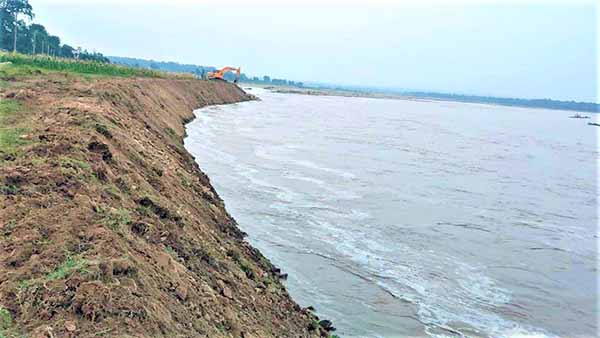 कटान रोक्न ‘आपत्कालीन तटबन्ध’