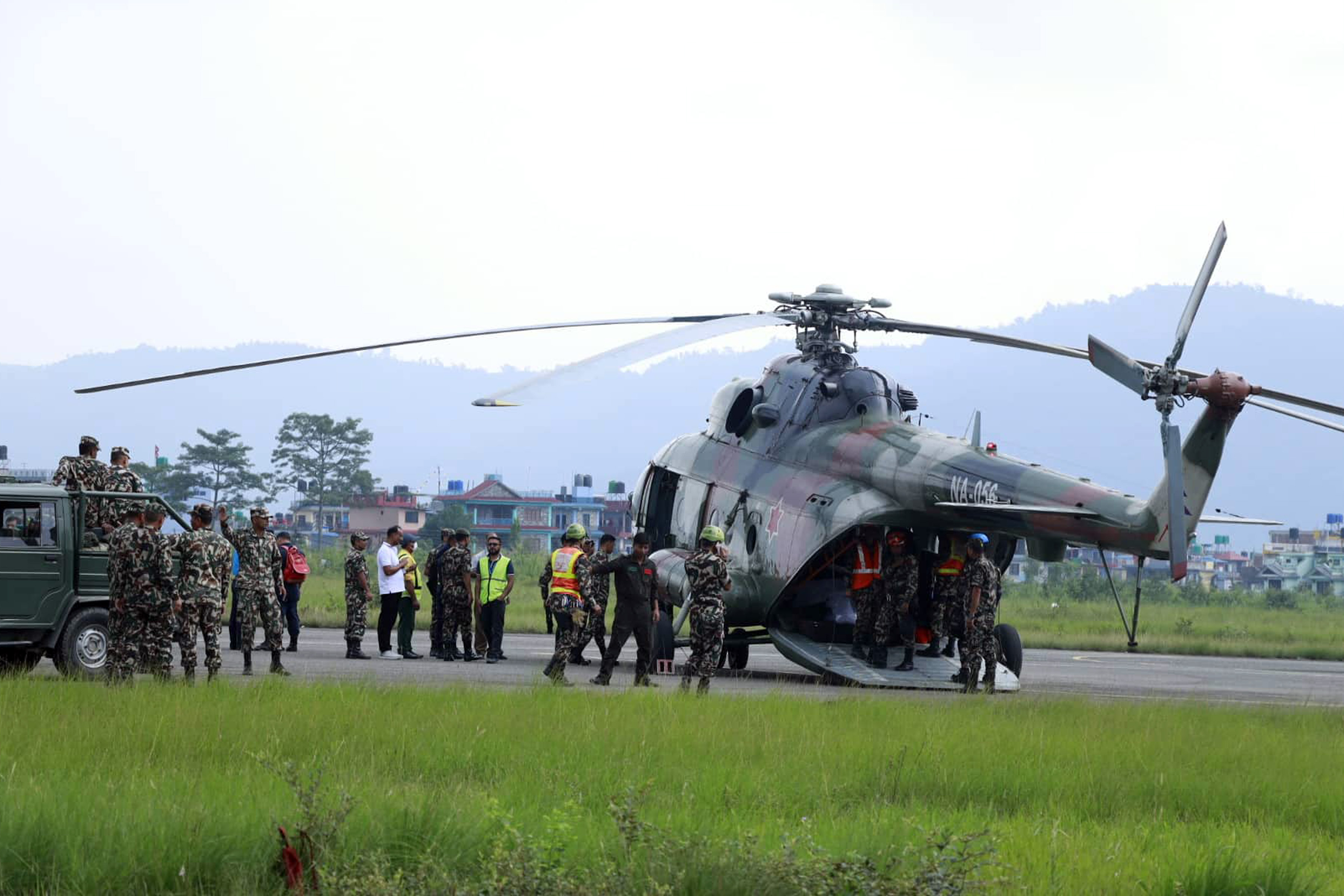 विमान खोजीमा नेपाल आर्मीको ‘ड्रयाग टिम’ परिचालन, घाँसामा खसेको आशंका