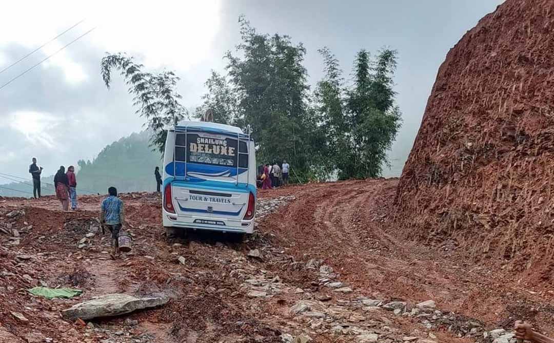 Saghutar bus