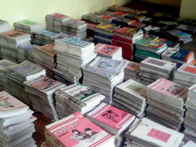 भर्नासँगै हात–हातमा पाठ्यपुस्तक