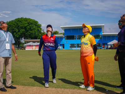 एसीसी महिला टी–२० च्याम्पियनसिप : टस जितेर ब्याटिङ गर्दै नेपाल
