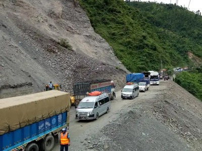 नारायणगढ–मुग्लिन सडक दिउँसो बन्द नहुने