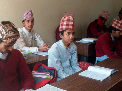 संस्कार सिकाउँदै संस्कृत शिक्षा