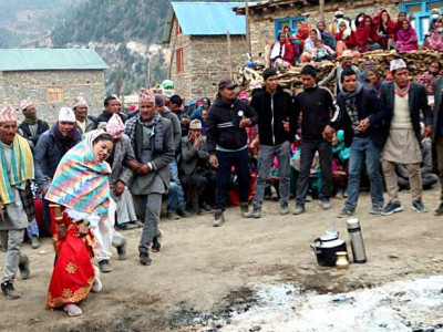 देउडा नायिकाका रूपमा उदाउँदै विपना