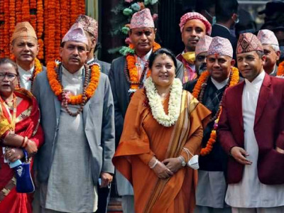 जलहरीमा नामः पहेंलो धातु र सत्ताको सातु