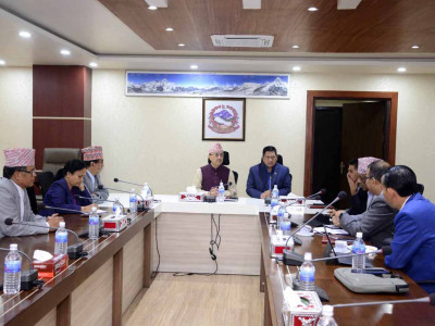 शिक्षकसँगको वार्ता आजै टुङ्गोमा पुर्‍याउन कार्यवाहक प्रधानमन्त्रीको निर्देशन
