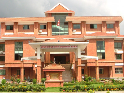 मालपोत र नापी अधिकृतसहित ८ जनाविरुद्ध भ्रष्टाचार मुद्दा दायर