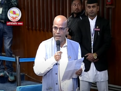 नेपाल गरिब हुनको कारण असन्तुलित पराराष्ट्र नीति हो : सांसद सिंह
