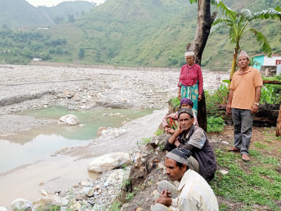 ‘राहतको पखाईमा  बित्यो वर्ष दिन’