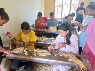 विद्यार्थी तथा अभिभावकको आकर्षणमा ‘पढ्दै कमाउँदै कार्यक्रम’