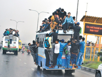 के मान्छे आँप हो र झर्छ?